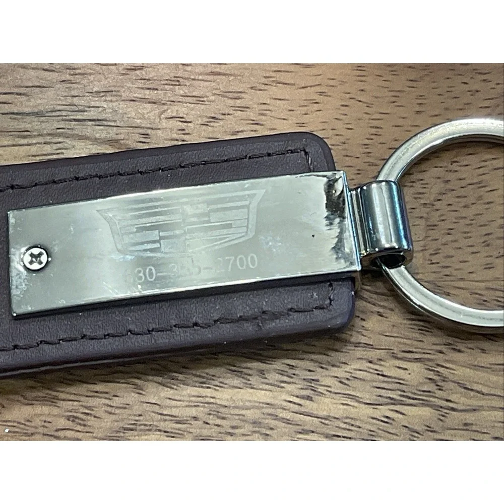 Classic Cadillac Metal & Leather Brown Souvenir Car Key Chain Naperville IL